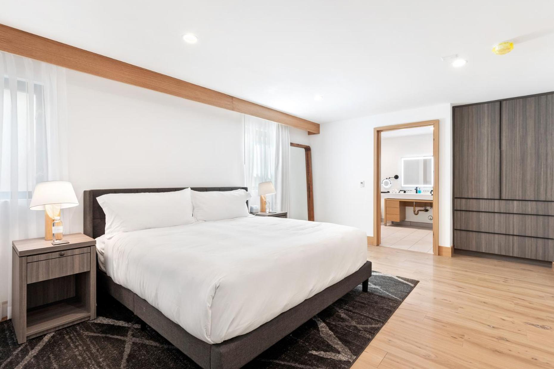 Malibu Sand Carbon Beach Suites מראה חיצוני תמונה