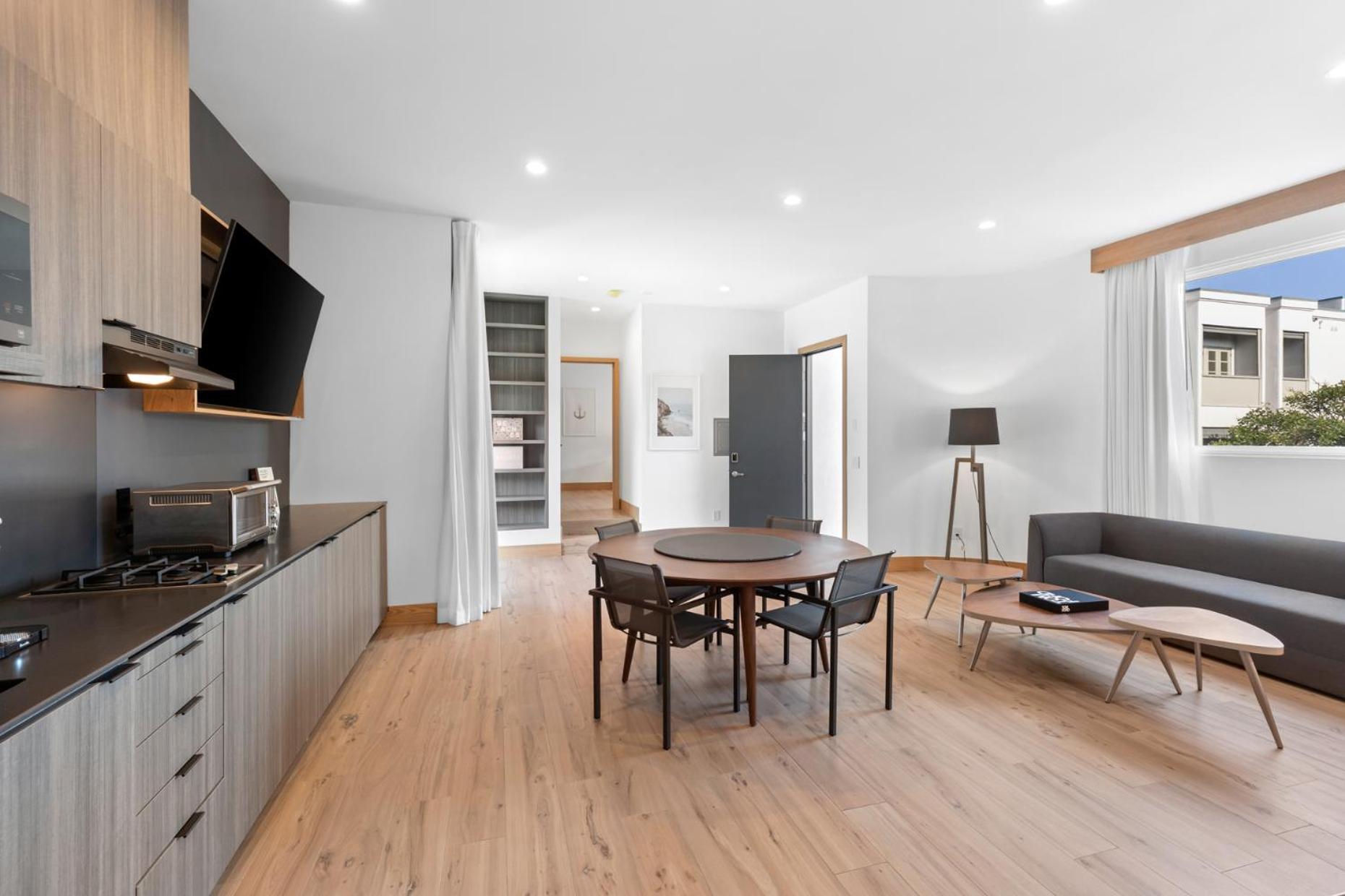 Malibu Sand Carbon Beach Suites מראה חיצוני תמונה