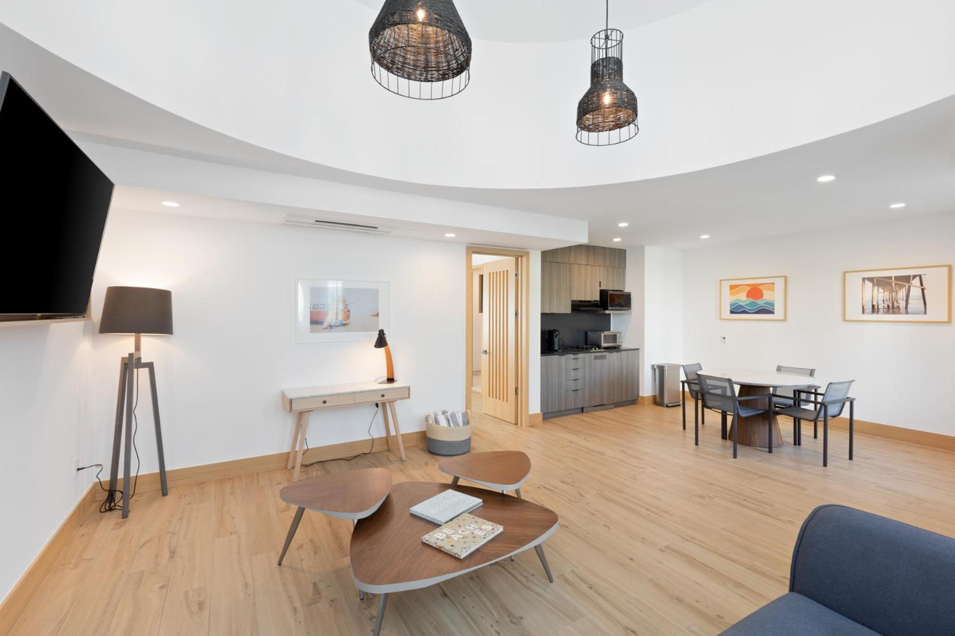Malibu Sand Carbon Beach Suites מראה חיצוני תמונה